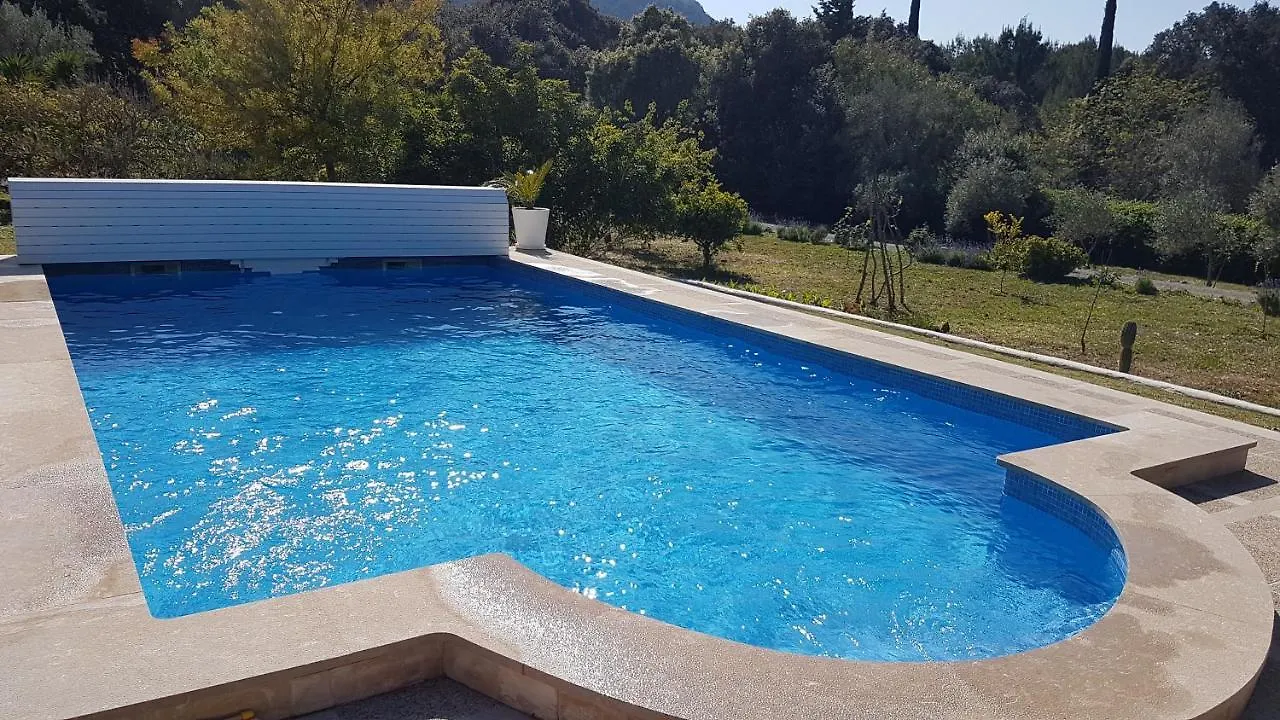 Villa Milagro - 3 Bedroom Finca Style Villa With Pool Near Golf Course/Beaches - Air Cond. Pollenca
