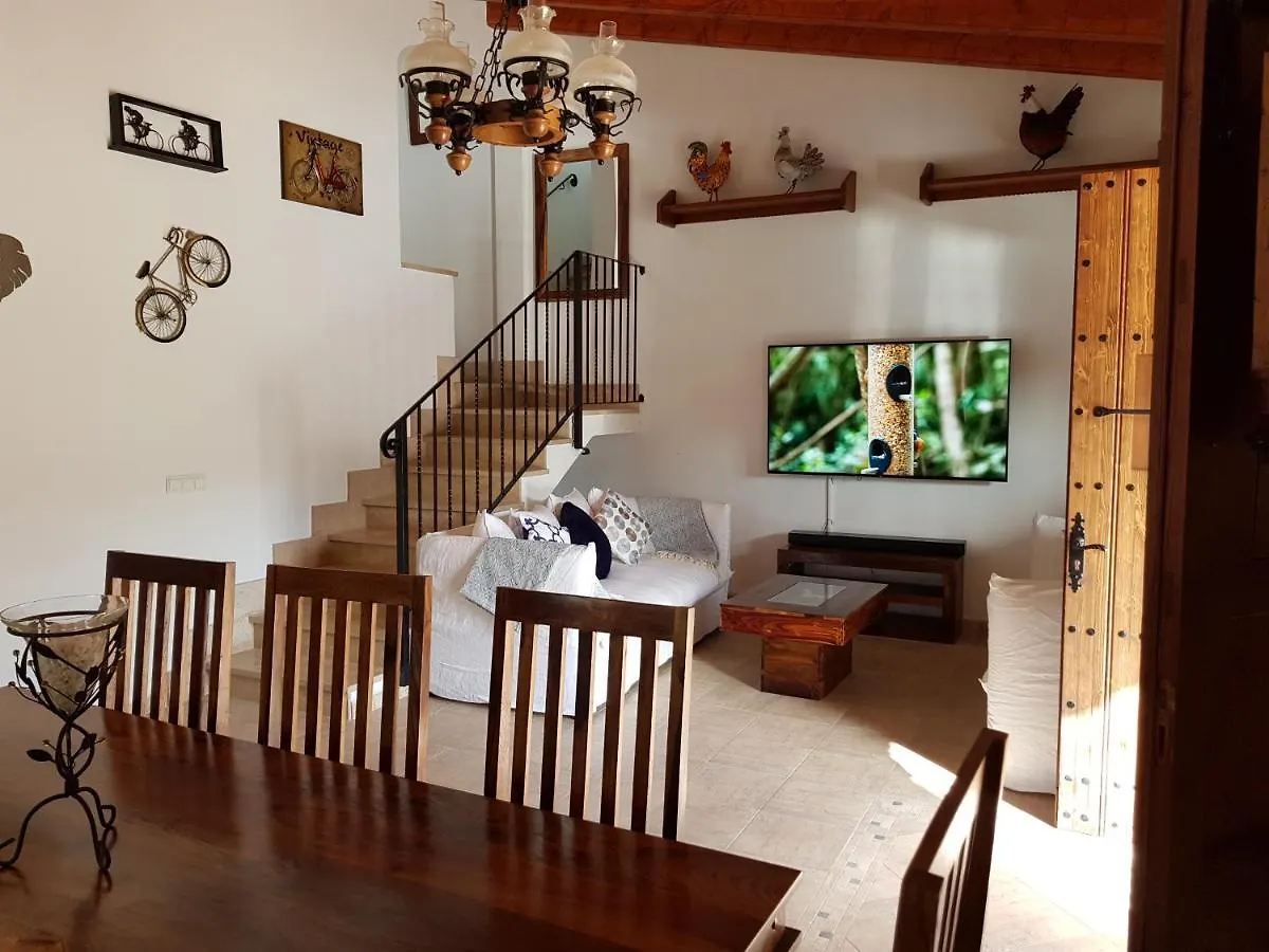Villa Milagro - 3 Bedroom Finca Style Villa With Pool Near Golf Course/Beaches - Air Cond. Pollenca 0*,  Spain